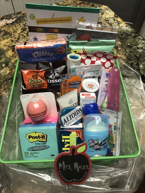 Student Survival Kit Gifts, Teacher Essentials Kit, Teacher Starter Kit Gift, High School Survival Kit, Teacher Appreciation Breakfast, Mentor Teacher Gifts, Rainbow Theme Classroom, Student Survival Kits, Teacher Survival Kit