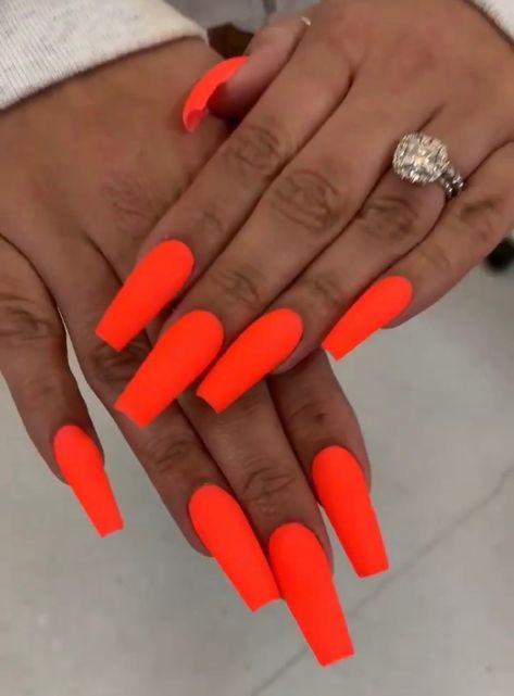 Neon orange coffin nails Neon Orange And White Nails Acrylic, Mat Orange Nails, Birthday Acrylic Nails Coffin Medium, Neon Pink Acrylic Nails Coffin, Summer Nail Colors Black Women, Bright Orange Nails With Design Summer, Fluorescent Orange Nails, Neon Orange Acrylic Nails Designs, Matte Orange Acrylic Nails