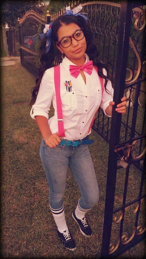 Nerd day #spiritweek #nerd #nerdday Nerd Costume Diy, Girl Nerd Costume, Nerd Halloween Costumes, Nerd Costumes, Geek Costume, Diy Costumes Kids Boys, Pirate Costume Kids, Nerd Costume