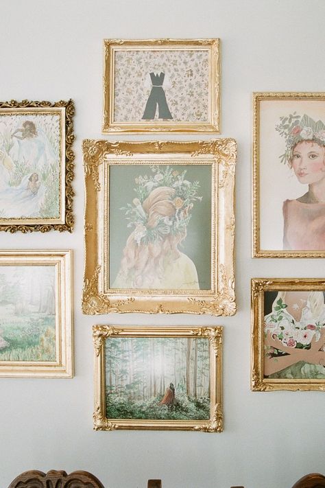 Jaime Arlene Art Gallery home decor. Modern victorian classical home decor Bridgerton Room Decor Ideas, Shabby Chic Gallery Wall, Victorian Frame Wall, Spring Gallery Wall, Collage Picture Frames Ideas, Feminine Gallery Wall, Bridgerton Room, Victorian Bathroom Accessories, Victorian Style Bedroom