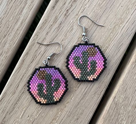 Camper Brick Stitch Earrings, Beaded Cactus, Brick Stitch Beading, Brick Stitch Earring, Cactus Silhouette, Silhouette Earring, Cactus Earrings, Brick Stitch Earrings, Brick Stitch Pattern