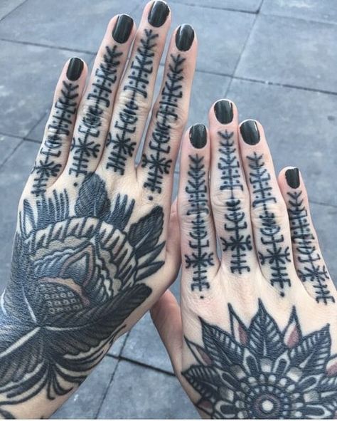 𝕷𝖚𝖈𝖆𝖘 𝖂𝖆𝖌𝖓𝖊𝖗 on Instagram: "Healed fingers on @katzerrrina Thanks for the picture! #wastedhappyyouth #blackworkerssubmission #blackworkers_tattoo #blackworkers #onlythedarkest #oldlines #tattooartistmagazine #topclasstattooing #traditionalclub #blacktattoo #blacktraditional #traditionalbangers #traditionaltattoo #traditional #realtattoos #hamburg #hamburgtattoo #tttism #darkartists #onlythedarkest #germantattooers #tattooculture #tattooculturemagazine #tattoosnob #thebesttattooartists Ornamental Hand Tattoo, Hand Palm Tattoos, Fingers Tattoo, Berber Tattoo, Hands Tattoo, Finger Tats, Palm Tattoos, Hand Tats, Norse Tattoo