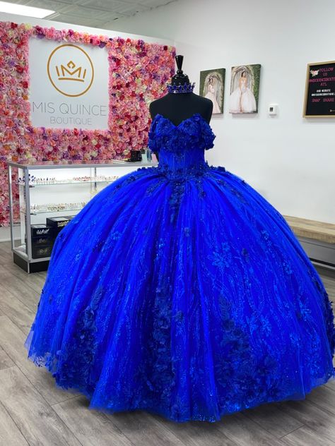 Royal Blue Sweet 16 Dresses, Royal Blue Quinceanera Ideas, Royal Blue Quince Dress, Royal Blue Quinceanera Theme, Blue Quinceanera Ideas, Beauty Pagents, Blue Quince Dress, Blue Quinceanera Theme, Quinceanera Blue