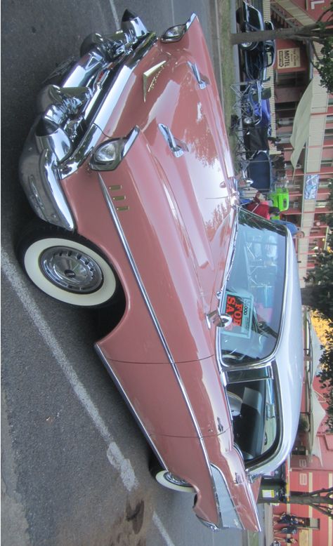 Bad Christmas, Stuff To Buy, Old Vintage Cars, Vintage Sports Cars, Pink Cadillac, Old Pink, Classy Cars, Pink Car, Fancy Cars