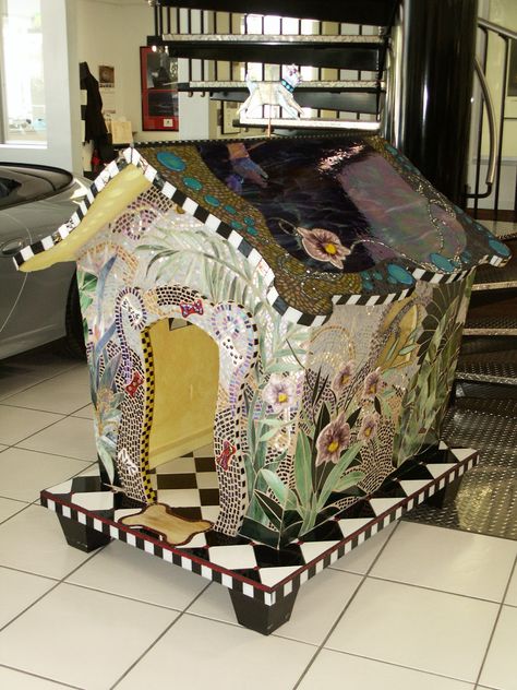 Dog Euthanasia, House Painting Ideas, Mosaic Dog, Cardboard Cat House, Diy Pet Bed, Custom Dog Beds, Moss Decor, Art Deco Sideboard, Art Adventure