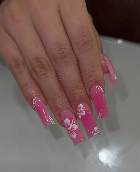 Summer Nails Ideas Square, Habisquis Nails, Hawaii Nails Square, Ombre Hibiscus Flower Nails, Long Square Summer Nails, Coffin Shape Summer Nails, Summer Nails Medium Length, Hawian Nails, Hawaii Nails Acrylic