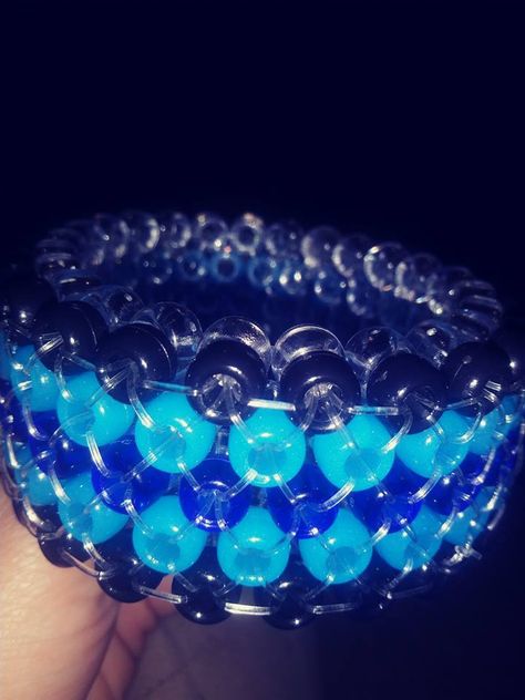 Blue Kandi, Kandi Kids, Rave Kandi Ideas, Kandi Crafts, Kandi Cuff Patterns, Scene Jewelry, Kandi Inspo, Diy Kandi Bracelets, Kandi Cuffs