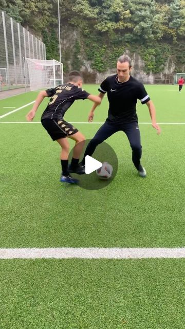 Aleksandr Yaghantsyan on Instagram: "Easy way to panna anyone⚽️ Tag a friend who needs to learn this👇🏼 #reels#tutorial#football#skills" Football Skills Tutorials, Football Skill, Soccer Ideas, Football Skills, Sports Video, Soccer Star, Soccer Workouts, Football Gif, Soccer Stars