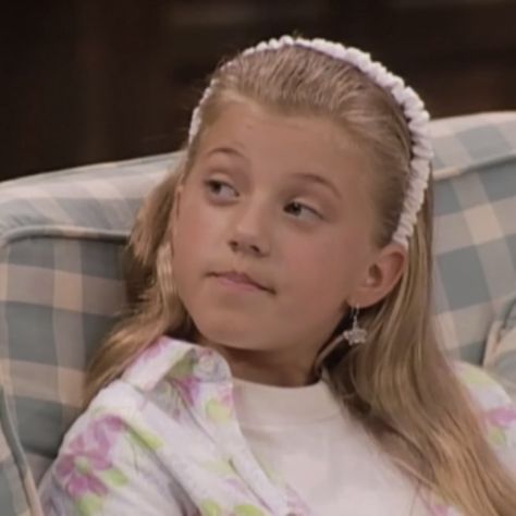 Stephanie Tanner Full House, Full House Show, Stephanie Tanner, Ashley Michelle, House Show, Scooby Gang, Jodie Sweetin, Celebrity Icons, What Do You Meme