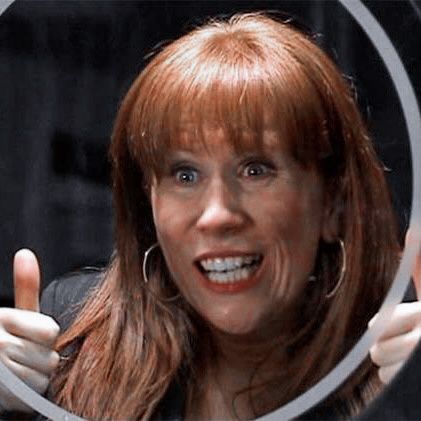 Photo of Donna noble from Doctor who, season four. Donna Noble Fanart, Donna Noble Icon, Donna Doctor Who, People In Space, Doctor Who 2005, Catherine Tate, Doctor Who 10, Doctor Who Companions, Donna Noble