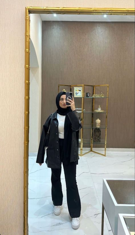 Non Hijab, Shacket Outfit, Hijab Fashion Summer, Hijabi Fits, Modest Casual Outfits, Mode Hijabi, Street Hijab Fashion, Stylish Hijab, Modesty Outfits