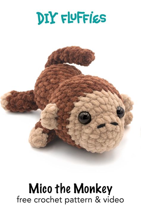 Such a cute monkey, that you can make yourself with this easy crochet pattern Monkey Crochet Pattern, Monkey Amigurumi, Monkey Crochet, Easy Beginner Crochet Patterns, Crochet Toys Free Patterns, Crochet Monkey, Monkey Pattern, Crochet Case, Crochet Toys Free