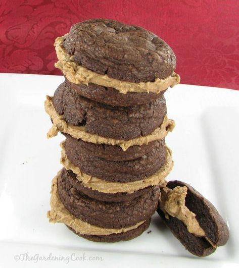 Whoopie Pies with Peanut buttercream filling - great for something special on your holiday table. Get the recipe http://thegardeningcook.com/reeses-brownie-whoopie-pies/ Peanut Butter Oreos, Oreo Cookie Recipes, Peanut Butter Oreo, Oreo Recipes, Buttercream Filling, Homemade Peanut Butter, Whoopie Pies, Homemade Cookies, Chewy Cookie