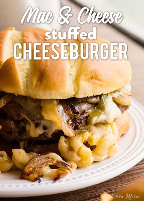 Cheeseburger Recipes, Cheeseburger Mac And Cheese, Cheeseburger Mac, Mac And Cheese Burger, Ultimate Mac And Cheese, Stuffed Burger, Cheesy Macaroni, Lamb Dinner, Juicy Burgers