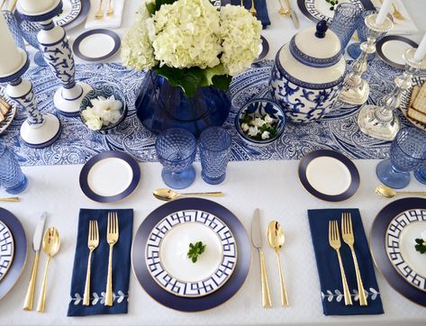 Passover Tablescapes, Passover Table Setting, Passover Seder Table, Seder Meal, Passover Table, Seder Table, Fashionable Hostess, Passover Decorations, Passover Seder