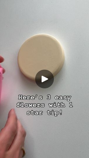 Royal Icing Flowers, Lovely Moments, Icing Flowers, Royal Icing Recipe, Decorating Videos, Cookie Tutorials, Flower Cookies, Take The Cake, Icing Recipe