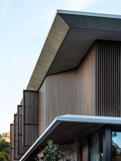 Timber Look Bi-Fold Screens Open New Opportunities in Manly NSW | Covet Zimmer Diy, Shading Device, Timber Screens, Concrete Stairs, The Local Project, Modern Tropical, Facade Design, Villa Design, Facade House