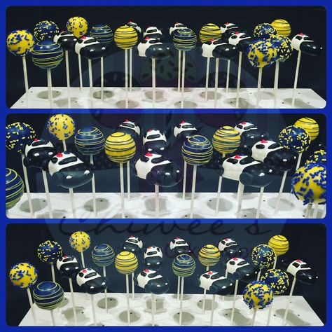 Police theme cake pops  Cake pops cake pops Police Cake Pops, Police Themed Cake, Themed Baked Goods, Dispatch Appreciation, Police Birthday Cakes, Police Cake, Police Cakes, Themed Cake Pops, Pops Cake