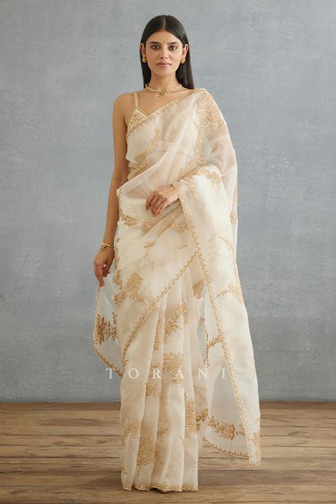 White Sarees Party Wear, Ivory Saree, Dori Embroidery, White Saree, Embroidered Saree, Wedding White, Ivory Silk, Sequins Embroidery, Silk Organza