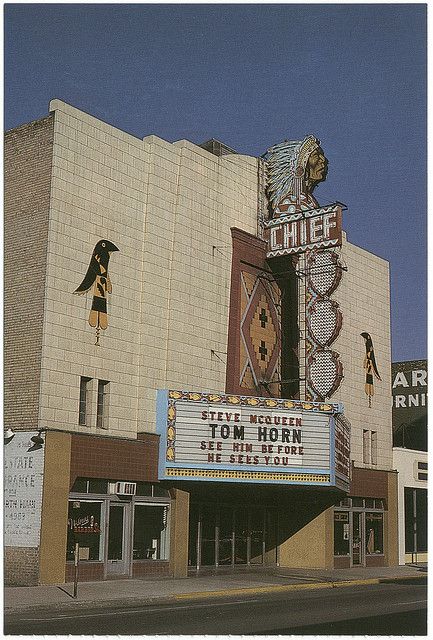 POCATELLO_Chief Theater_John Margolies (Palaces of Dreams) by Performing Arts / Artes Escénicas, via Flickr Explore Idaho, Pocatello Idaho, Movie Marquee, Vintage Theatre, Old Movie, Retro Sign, Historical Maps, Fantastic Art, Old Movies