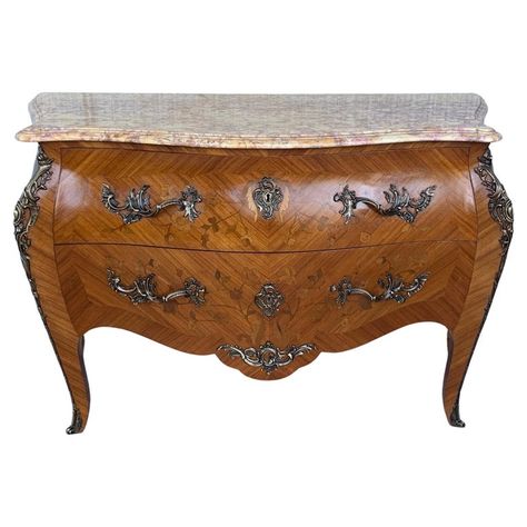 French Louis XV style kingwood veneer commode, the shaped marble top above a bombe case with ormolu bronze mounts, highly decorated throughout with marquetry inlay with two drawers, on short cabriole legs. Linen Press, French Rococo, Commode Chest, Chests Of Drawers, Antique Cabinets, Antique Chairs, Cabriole Legs, Antique Ceramics, Wood Sideboard