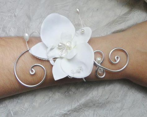 pandahall.com Diy Wrist Corsage, Wrist Corsage Bracelet, Homecoming Flowers, Wrist Corsage Prom, Small Wedding Bouquets, Prom Corsage And Boutonniere, Wedding Party Flowers, Corsage And Boutonniere, Corsage Prom