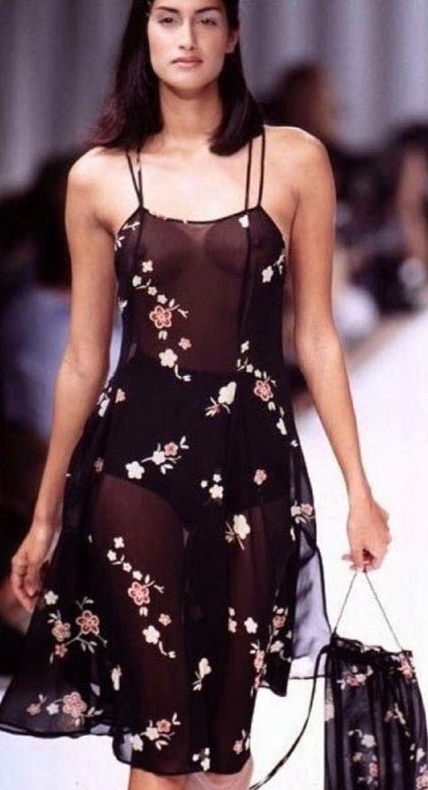 Yasmeen Ghauri, 90s Runway Fashion, Vintage Runway, Original Supermodels, Design Moda, 90s Models, Spring Aesthetic, 90s Fashion, Runway Fashion