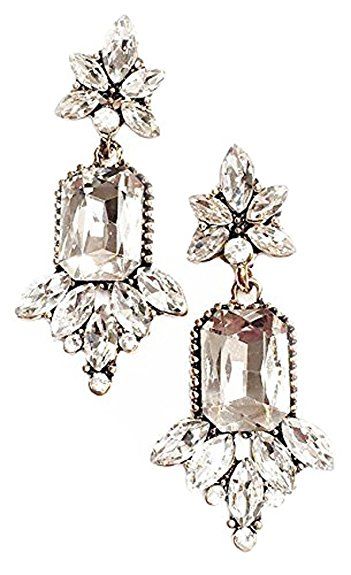 Bridal Earrings - has a touch of blush in the stones Tone Art, Prom Earrings, Tassels Fashion, Flapper Style, Costume Earrings, Rhinestone Wedding, Gold Drop Earrings, Online Earrings, Rhinestone Earrings