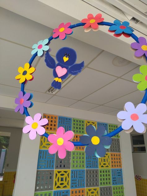 Spring Decor Kindergarten, Spring Kindergarten Decoration, Spring Decorations Kindergarten, Bird Classroom Decor, Easy Spring Decorations, Flower Crafts Kids, Balloon Bouquet Diy, Diy Classroom Decorations, Art Activities For Toddlers