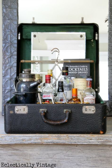 Vintage Suitcase Bar - one of the many vintage finds reimagined at eclecticallyvintage.com Vintage Suitcase Bar, Suitcase Bar, Suitcase Table, Apartment Bar, Diy Suitcase, Old Suitcases, Vintage Suitcases, Vintage Suitcase, Vintage Luggage