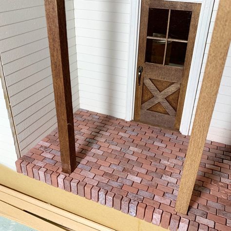 Farmhouse Bricks – Little Vintage Lane Modern Doll House, Dollhouse Exterior, Modern Dolls House, Dollhouse Design, Home Kits, Brown Brick, Dollhouse Miniature Tutorials, Doll House Plans, Barbie Doll House