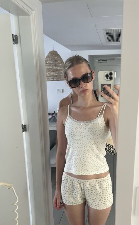 Vintage Prada sunglasses and brandy melville set 🤞 Brandy Melville Set, Brandy Melville Outfits Aesthetic, Brandy Set, What Should I Wear Today, Vintage Prada, Prada Sunglasses, Cute Pajamas, Style Inspiration Summer, Stockholm Fashion