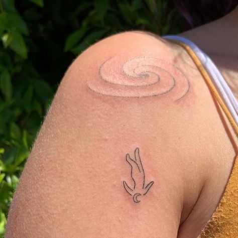 Non-Electric Tattoos on Instagram: "Thank you Eliza #handpoke done @brunswickfruitshop" Aura Tattoos, Tinky Winky, Electric Tattoo, Hand Doodles, Koi Art, Handpoke Tattoo, Hand Poke, Discreet Tattoos, Tattoo Inspo