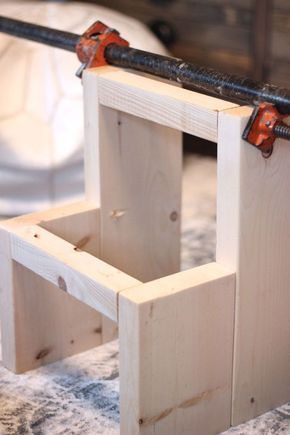 Build The Easiest Step Stool Rv Steps Ideas, Diy Step Stool, Step Stool Diy, Stool Diy, Bar Stool Makeover, Stool Makeover, Awesome Woodworking Ideas, Diy Stool, Diy Step