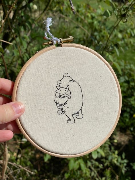 Embroidery Winnie The Pooh, Pooh Bear And Piglet, Winnie The Pooh Embroidery, Pooh Embroidery, Ash Baby, Winnie The Pooh Themes, Natural Linen Fabric, Pooh Bear, Black Thread