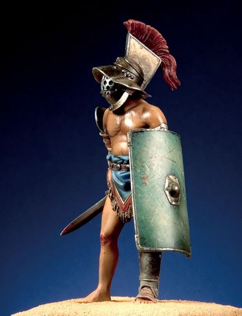 Clases de Gladiadores. Mirmillones o Murmillones Murmillo Gladiator, Ancient Rome Gladiators, Roman Gladiators, Gladiator Tattoo, Rome Antique, Miniature Figures, Ancient Rome, Roman Empire, Figure Painting