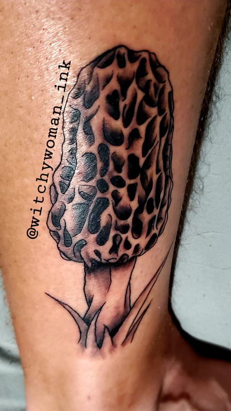 Morel Mushroom Tattoo, Moral Mushrooms, Sister Tat, Mushroom Tattoo, Wildflower Tattoo, Mushroom Tattoos, Morel Mushroom, Badass Tattoos, Tattoo Art Drawings