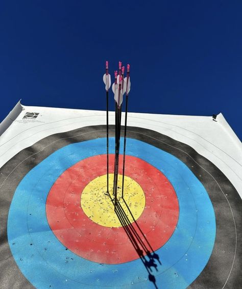 Archery Range Aesthetic, Memanah Aesthetic, Archery Aesthetic Female, Archery Aesthetic Modern, Archery Olympics, Archer Aesthetic, Archery Photography, Olympic Archery, Archery Aesthetic