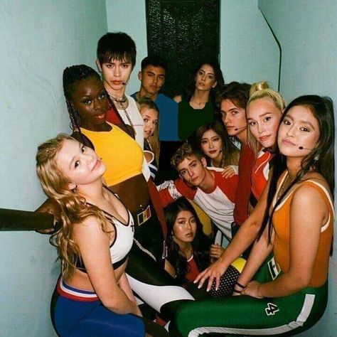 Dr. Now, Friends Group Photo, Boy And Girl Friendship, Bailey May, Noah Urrea, Now United, Love Now, Dance Competition, Life Moments