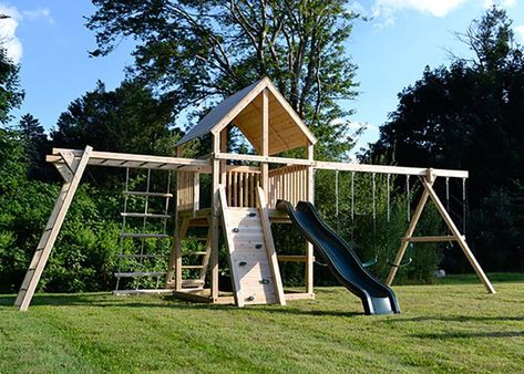 Playground Backyard Diy, Kids Garden Play Area, Swing Set Plans, Backyard Play Spaces, Swing Set Diy, Backyard Playset, Kids Backyard Playground, Play Area Backyard, Backyard Kids Play Area