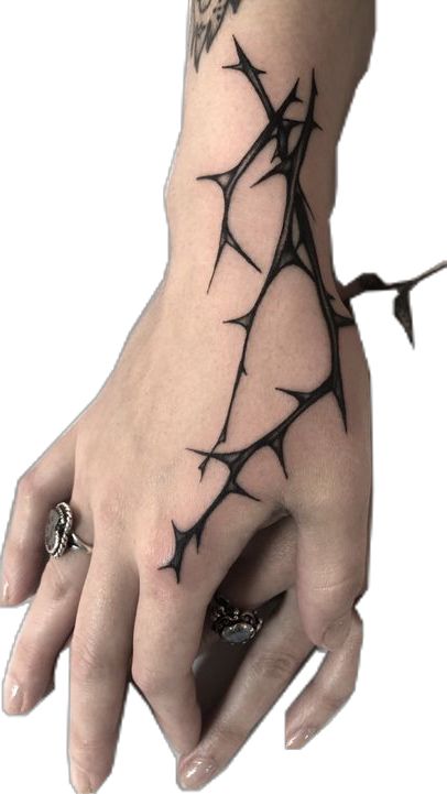 Ideas tattoo for woman Wrap Around Wrist Tattoos, Blood Tattoo, Thorn Tattoo, Emo Tattoos, Sharpie Tattoos, Wicked Tattoos, 4 Tattoo, Metal Tattoo, Poke Tattoo