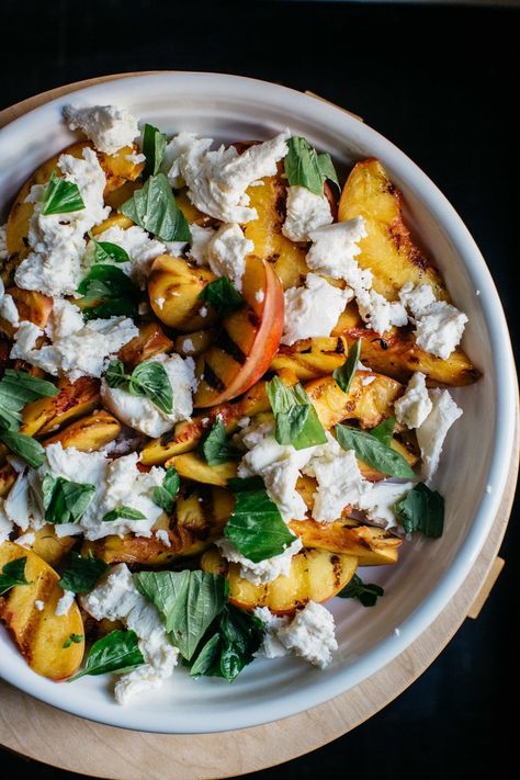 Peach Mozzarella, Veg Salads, Kitchen Journal, Grilled Peach Salad, Aphrodisiac Foods, Mozzarella Salad, Peach Salad, Grilled Peaches, Chops Recipe