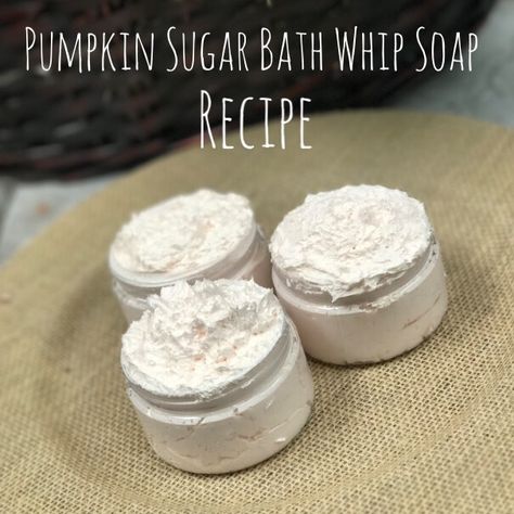 Whip Soap, Lush Diy, Shower Melts, Potion Making, Recipes Pumpkin, Bath Items, Bath Care, Bombe Recipe, Bath Recipes