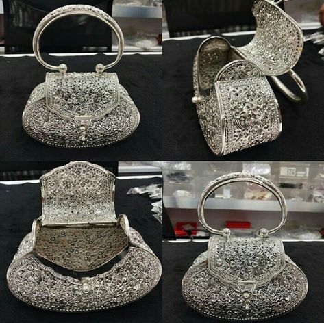 Baseboard Styles, Trendy Silver Jewelry, Silver Clutch Purse, Silver Silverware, Rajputi Jewellery, Silver Purse, Silver Jewelry Accessories, Metal Bag, Oxidised Silver Jewelry