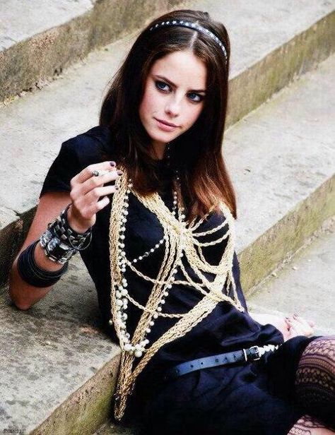 Kaya Scodelario as Effie Kaya Scodelario Skins, Gucci Outfits Women, Effy Stonem Style, Elizabeth Stonem, Effy Stonem, Character Fashion, Skins Uk, Kaya Scodelario, Sofia Coppola