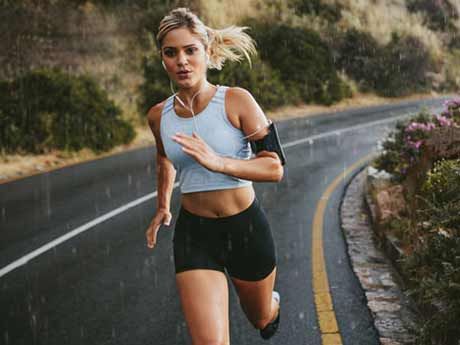 Use the running pace calculator to determine your race pace or mile pace for marathons, half marathons, 5Ks & more. Calculate time, distance, or pace for tr... Hiit For Beginners, Hiit Running, Hiit Treadmill, Running Pace, Interval Running, Running In The Rain, Hiit Cardio Workouts, Estilo Fitness, Hiit Cardio