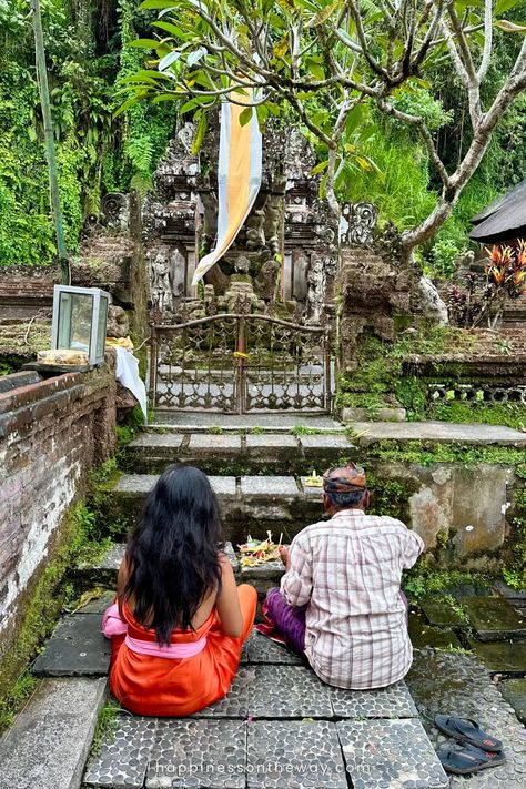 I am wearing an orange sarong with a Balinese priest sitting and praying at an ancient, moss-covered Balinese temple, Pura Gunung Kawi Sebatu, one of the hidden gems in Ubud. Bali Travel Photography, Bali Travel Guide, Moss Covered, Travel Route, Travel Asia, Slow Travel, Bali Travel, Ubud, Balinese