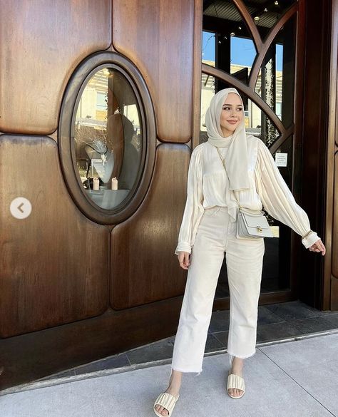 Cute Muslim Outfits Summer, White Hijab Outfit, Halal Outfits, Modest Ootd, Outfits Muslim, Hijab Fashion Summer, Y2k Fall, Muslim Outfits Casual, Hijab Style Casual