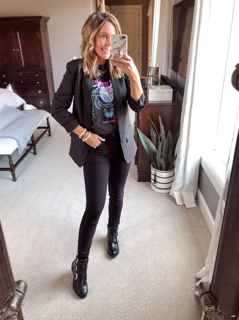 Walmart Winter Outfit Idea..Black Blazer and band tee Band Tee Office Outfit, Blazer And Band Tee Outfit, Blazer Band Tee Outfit, Rocker Office Outfit, Band Tee And Blazer Outfit, Band Tee Outfits Winter, Outdoor Festival Outfit, Band Shirt Outfits, Outfit Inspo For Women