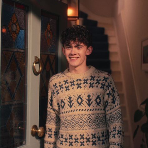 Happy Birthday Joe, Charlie Spring, Joe Locke, Boy Meets, Spring Sweater, Spring Aesthetic, Boy Fashion, Celebrity Crush, Spring Outfits